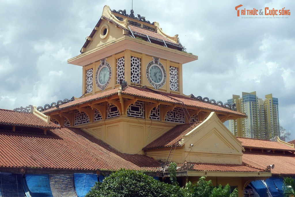 Từng trải qua nhiều lần trùng tu lớn. Đợt trùng tu quy mô nhất diễn ra giai đoạn 2016–2018, nhằm gia cố kết cấu, phục hồi chi tiết kiến trúc gốc và nâng cấp hạ tầng.