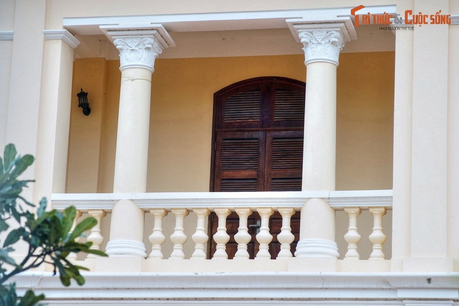 Trải qua nhiều thăng trầm lịch sử, dinh Tổng Thận đã có thời điểm xuống cấp nghiêm trọng và đứng trước nguy cơ đổ sập. Đến năm 2013, công trình đã được phục hồi nguyên gốc và trở thành địa điểm giáo dục truyền thống quan trọng của tỉnh Long An nói riêng và miền Nam nói chung.