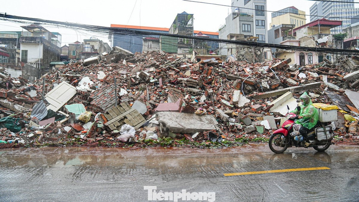 Tổng diện tích đất thu hồi là 153.341 m², liên quan đến 1.983 hộ dân.