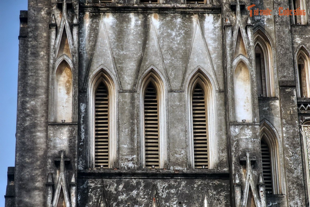 Đã nhiều lần được trùng tu do tác động của khí hậu. Khí hậu nhiệt đới ẩm khiến công trình xuống cấp nhanh, buộc nhà thờ phải trải qua nhiều đợt sửa chữa lớn trong thế kỷ 20 và 21.