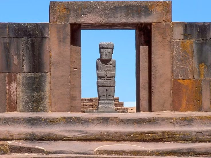  Sự sụp đổ đột ngột khó lý giải. Nền văn minh này suy tàn khoảng thế kỷ XI, có thể do biến đổi khí hậu, xung đột hoặc khủng hoảng nội tại, nhưng không giả thuyết nào hoàn toàn thuyết phục. Ảnh: Pinterest.