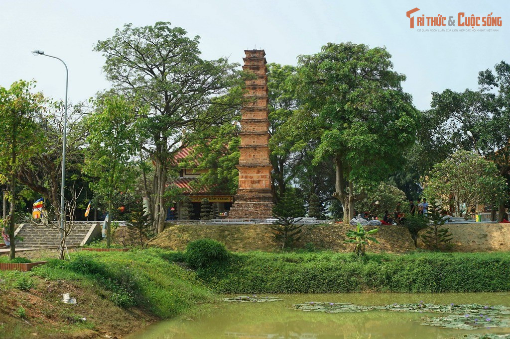 Ngày nay, tháp Bình Sơn là biểu tượng lịch sử – văn hóa quan trọng. Di tích không chỉ có giá trị khảo cổ và kiến trúc mà còn góp phần kể lại câu chuyện về Phật giáo, nghệ thuật và con người Đại Việt thời trung đại.