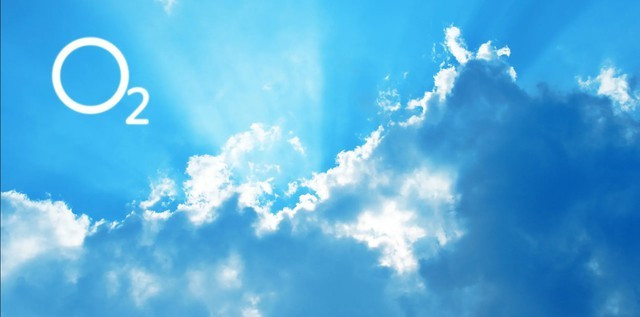 Không chỉ đối mặt với sự nóng lên của Mặt Trời, Trái Đất còn chịu một nguy cơ khác là sự suy giảm oxy trong khí quyển. (Ảnh: Earth)