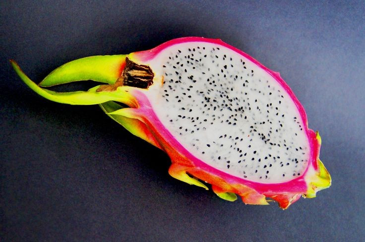  Giàu chất xơ và vitamin. Quả thanh long chứa nhiều vitamin C, chất xơ và chất chống oxy hóa, tốt cho sức khỏe. Ảnh: Pinterest.