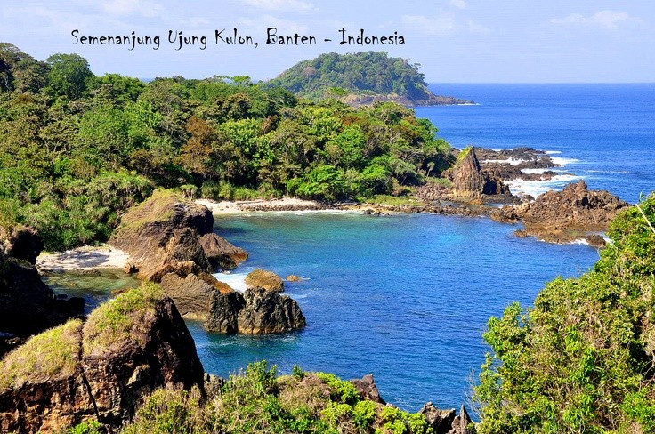  Nằm ở mũi Tây đảo Java. Vườn quốc gia trải dài trên bán đảo Ujung Kulon, bao gồm rừng rậm, đầm lầy, bờ biển và các đảo nhỏ ngoài khơi. Ảnh: Pinterest.