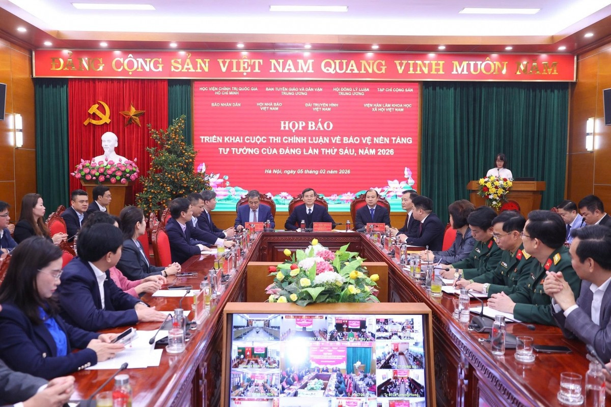 Toàn cảnh buổi họp báo