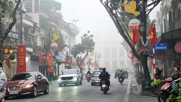 Bắc Bộ có sương mù nhẹ rải rác, trời rét về đêm và sáng sớm.