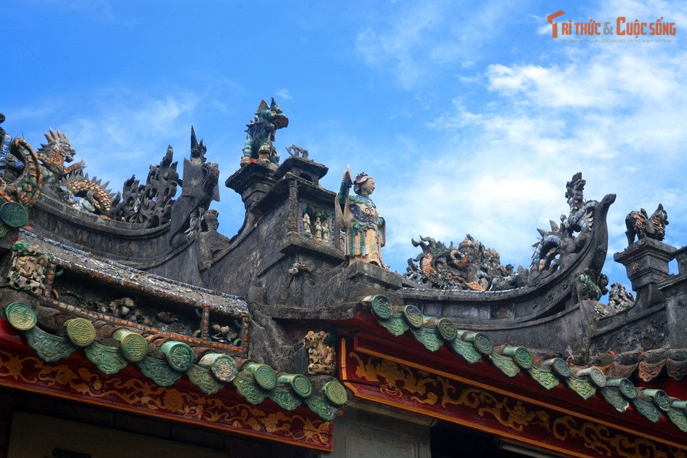 Là địa điểm diễn ra nhiều lễ hội truyền thống hấp dẫn. Hội quán tổ chức các nghi lễ lớn như Tết Nguyên Tiêu, Vía Lục Tánh và Vía Thiên Hậu với không khí linh thiêng, thu hút cả tín đồ và du khách tham gia.