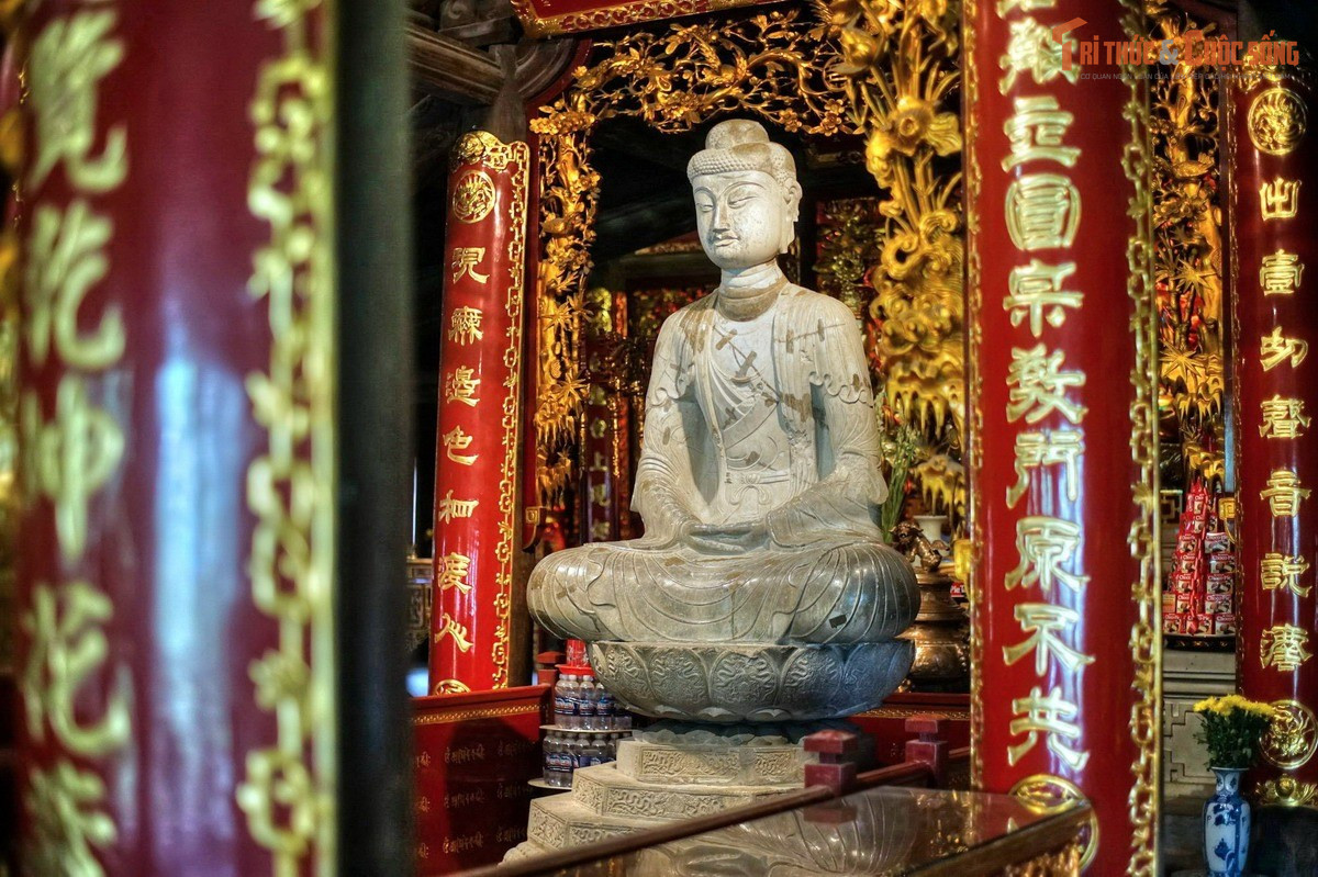 Phong cách điêu khắc mang đậm tinh thần thời Lý. Tượng Phật có khuôn mặt hiền hòa, dáng ngồi thiền định cân đối, thể hiện lý tưởng thẩm mỹ thanh thoát, nhân ái của nghệ thuật thời Lý.