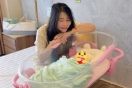 Youtuber Thơ Nguyễn bất ngờ thông báo đã sinh con, làm mẹ đơn thân