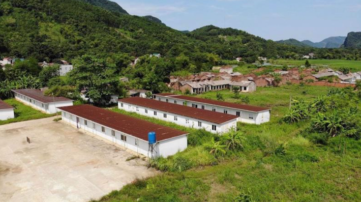 UBND tỉnh Thanh Hoá vừa phát đi kế hoạch xử lý các dự án đầu tư trực tiếp của doanh nghiệp đã được chấp thuận chủ trương đầu tư, cho thuê đất nhưng không đưa đất vào sử dụng hoặc chậm tiến độ sử dụng đất, vi phạm quy định của pháp luật đất đai. Danh sách vi phạm này gồm 55 dự án, gồm:
