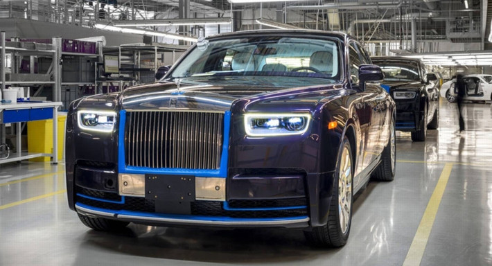 Sự kiện đấu giá chiếc siêu xe sang Rolls-Royce Phantom 2018 sẽ diễn ra tại Naples Wine Wine Festival 2018 từ ngày 26 đến 28/1/2018 tại Khu nghỉ mát Ritz-Carlton ở Naples, Florida. Toàn bộ số tiền thu được từ cuộc đấu giá này sẽ dành tặng cho Quỹ Giáo dục Trẻ em & Giáo dục Naples.