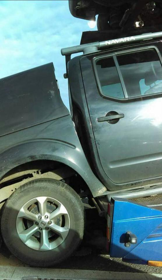 Trước đó, vào năm 2013, hãng Nissan từng phải triệu hồi hơn 40.000 chiếc Navara sản xuất tại Tây Ban Nha vì vấn đề liên quan đến móc kéo. Tuy nhiên, hãng Nissan khăng khăng nói rằng vấn đề này không liên quan đến Nissan Navara ở châu Âu và không cần triệu hồi.