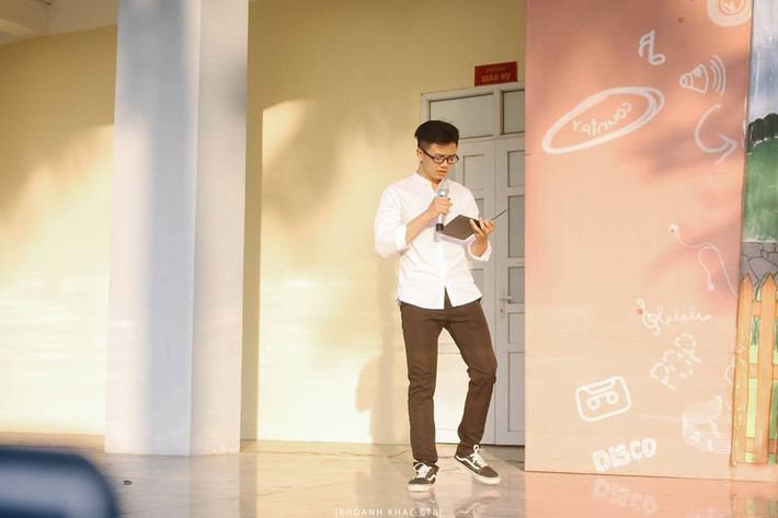 Thanh Bình còn dự định thi trường ĐH Kiến Trúc TP HCM để cùng "người anh em" Việt Hoàng "Nam tiến" để cùng theo đuổi những niềm đam mê của cả hai. Ảnh: FBNV.