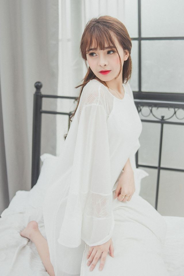 Sở hữu gương mặt xinh xắn đẹp không tỳ vết cùng vóc dáng mảnh mai, hot girl Tuyên Quang tự tin khoe hình ảnh đời thường trên trang Facebook cá nhân.