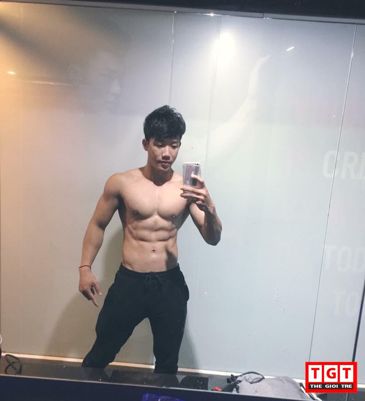 "Tương lai mình sẽ cố gắng luyện tập và có thể sẽ theo con đường người mẫu chuyên nghiệp, nếu có cơ hội. Mình cũng sẽ cố gắng trong tương lai không xa sẽ mở riêng cho mình một trung tâm thể hình, thực hiện niềm đam mê và mang lại một không gian cũng như các chương trình tập luyện tốt nhất giúp cho những ai cần tới gym để thay đổi bản thân và cuộc sống" chàng trai hot boy 6 múi hào hứng chia sẻ thêm.