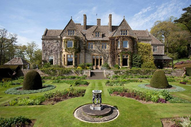 Biệt thự vợ chồng David Beckham mua năm 2015 ở Cheltenham, Gloucestershire (Tây Nam nước Anh).