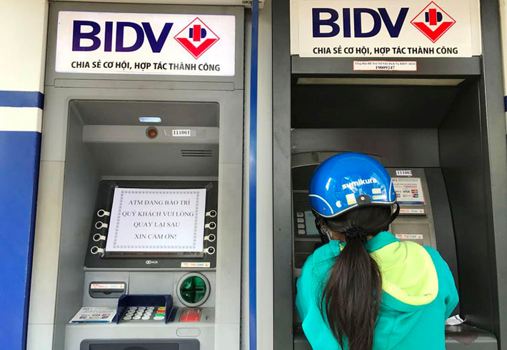 Mới nhất là vào ngày 28 Tết, máy ATM tại BIDV đường Hoàng Diệu 2 vẫn còn tiếp tục...bảo trì.