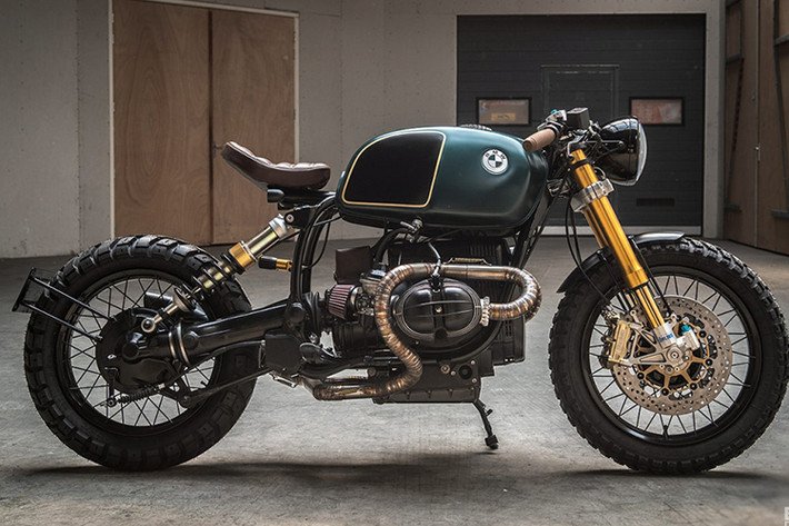 Sau khi được độ lại, bản độ BMW R100 từ Ironwood mang tên Moon Crawler. Sự kết hợp hoàn hảo giữa Cafe Racer và Bobber làm chiếc xe trở nên độc đáo hơn rất nhiều.