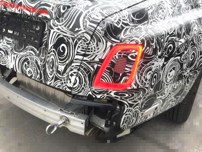 Theo kế hoạch, hãng xe Rolls-Royce sẽ chính thức ra mắt Phantom VIII vào ngày 27/7/2017, trước khi bán chiếc xe vào năm 2018.