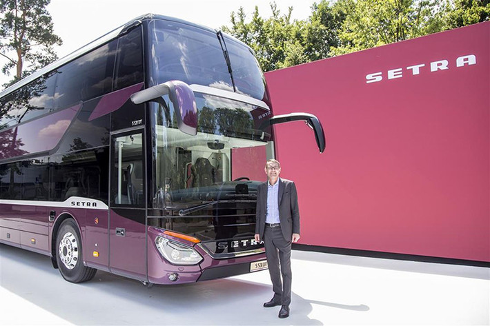 Setra S 531DT được trang bị động cơ diesel 6 xy-lanh dung tích 12,8 lít mới nhất có thể sản sinh công suất 510 mã lực và mô-men xoắn đạt tới 2.500Nm từ mức 1.100 vòng/phút, mạnh hơn cả siêu xe Koenigsegg Regera ở mức 2.000Nm. Bên cạnh đó mẫu xe được thông báo sẽ tiết kiệm được khoảng 3.000 lít nhiên liệu so với thế hệ cũ cho mỗi 100.000km lái xe liên tục.