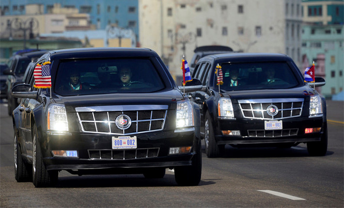 “The Beast - Quái thú” được cho là sử dụng một động cơ Duramax, khối động cơ được lấy từ những chiếc bán tải hạng nặng của hãng xe hơi Chevrolet hay GMC. Cũng tương tự, có một vài bản lai The Beast trong dàn siêu xe của Tổng thống Mỹ để làm khó quân địch trong việc nhận diện đối tượng tấn công.