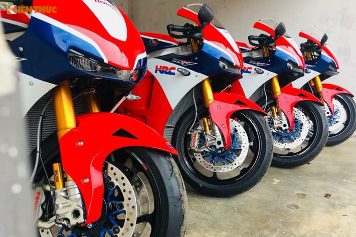 Hiện đang là một trong những chiếc môtô "khủng" nhất, đắt nhất Thế giới, siêu môtô Honda RC213V-S đã xuất hiện tại thị trường Việt Nam từ năm 2016. Về cơ bản, đây chính là phiên bản "đua đường phố" được lưu thông hợp pháp ngoài đường công cộng của chiếc xe đua RC213V đã từng giành chức vô địch Thế giới cùng tay đua Marc Marquez ở thể thức 1000 cc.