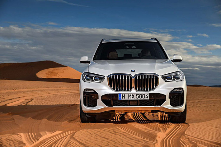 Có mặt trên thị trường từ năm 1999 đến nay, trải qua 3 thế hệ - thương hiệu xe sang BMW đã bán được hơn 2,2 triệu chiếc X5 trên toàn cầu. BMW X5 thế hệ thứ 4 mới sẽ được sản xuất tại nhà máy BMW ở Spartanburg, Mỹ. Xe sẽ có mặt trên thị trường vào tháng 11/2018.