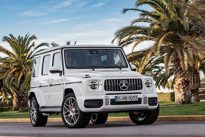 Thương hiệu xe sang Mercedes tiếp tục khiến những fan của dòng xe địa hình G-Class vui mừng khi nhanh chóng trình làng bản hiệu năng cao "vua off-road" Mercedes-AMG G63 2019 thế hệ mới. Phiên bản mới này cũng được thay đổi toàn diện so với thế hệ AMG G63 trước.