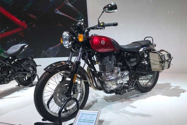 Kể từ khi được mua lại bởi tập đoàn Qianjiang của Trung Quốc, thương hiệu môtô Ý Benelli đã tập trung vào sản xuất các dòng xe mang kiểu dáng naked bike, sportbike và adventure với thiết kế hiện đại. Tuy nhiên tại triển lãm EICMA 2017 vừa qua, Benelli đã chính thức chạy theo trào lưu retro đang rất được ưa chuộng với Benelli Imperiale 400.