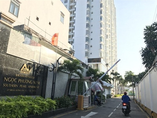 Như vậy, hiện nay Công ty Cổ phần Xây dựng An Điền bàn giao và đưa cư dân vào cư trú tại Chung cư căn hộ Viên Ngọc Phương Nam là không phù hợp quy định hiện hành. Ảnh: NLĐ.