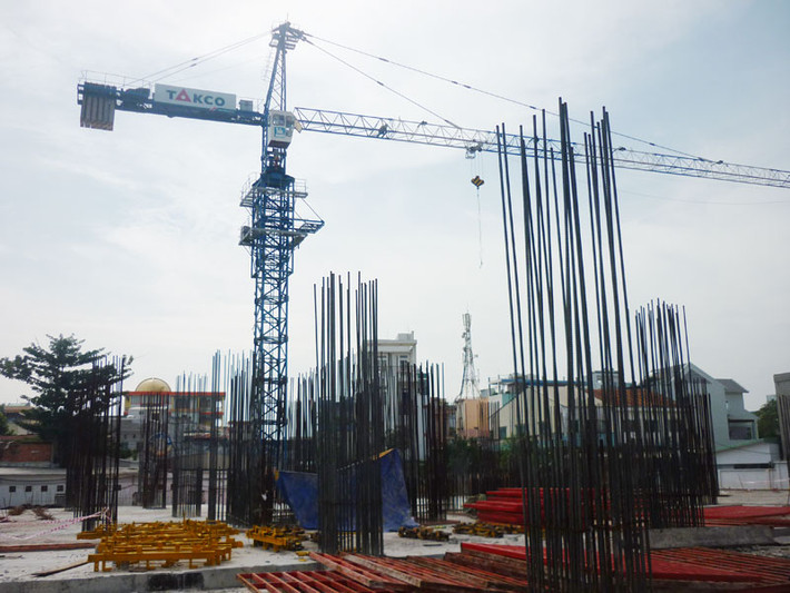 Dự án được phê duyệt tại Quyết định số 16/QĐ-SXD-PTN ngày 22/01/2009 với quy mô 18 tầng, 02 hầm, 01 tầng lửng ở trệt, 01 tầng lửng ở tầng 18, 192 căn hộ, tổng diện tích sàn 33567,7m2, công trình cấp đặc biệt. Ảnh: tanky.com.vn.