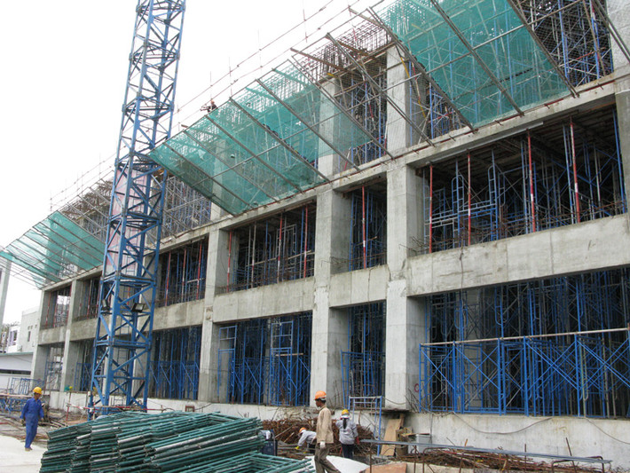 Đến ngày 13/6/2013, Công ty An Điền làm lễ tái khởi công công trình nhưng sau đó không triển khai thi công nữa. Khách hàng đã có rất nhiều buổi làm việc với Công ty An Điền nhưng lần nào cũng chỉ nhận được những lời hứa. Ảnh: tanky.com.vn.
