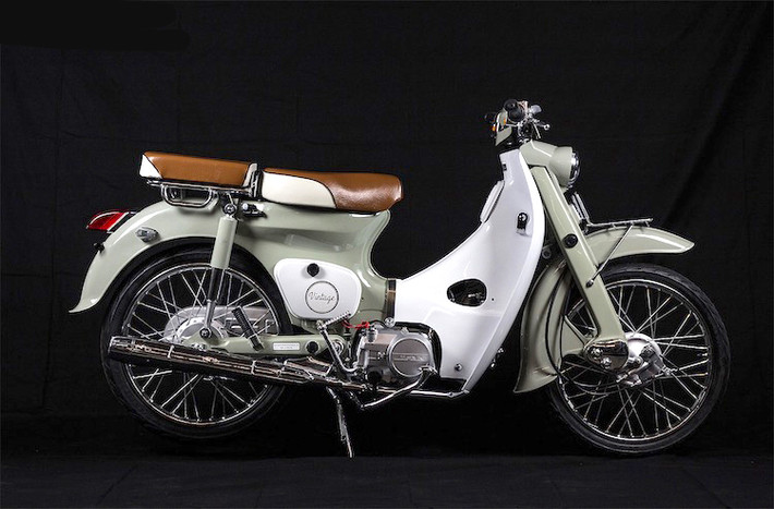 Mặc dù có nửa thân trước giống như Super Cub C100 tuy nhiên nửa thân sau của Lifan Vintage lại sử dụng thiết kế của những chiếc Cub C50 sau này, với thân xe bằng thép dập ẩn giấu bình xăng bên trong, không còn tách rời như thế hệ đầu. Tuy nhiên các tấm ốp che ắc quy hai bên thân xe vẫn dựa trên kiểu dáng của Cub C100.