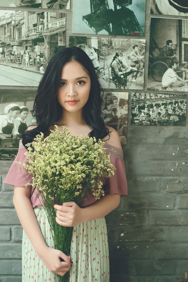 Hà Anh mong muốn sau khi ra trường, cô vẫn kiếm được một công việc tốt, phù hợp với tính cách năng động của bản thân. Bên cạnh đó, cô vẫn tiếp tục nhận các vai diễn phim truyền hình bởi “đây là công việc đã cho Hà Anh cảm nhận được những cảm xúc chân thực nhất trong cuộc sống".