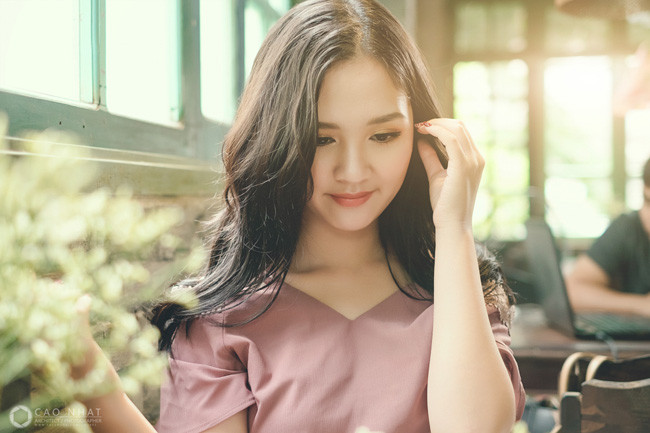 Cô tham gia đóng phim từ lúc mới 6 tuổi khi đóng vai em bé trong phim “Chàng trai đa cảm”; “Lập trình trái tim”… Giờ đây, khi đã là thiếu nữ 20 tuổi, Hà Anh thường được đạo diễn "chọn mặt gửi vàng" vào những vai diễn sắc sảo, đanh đá.