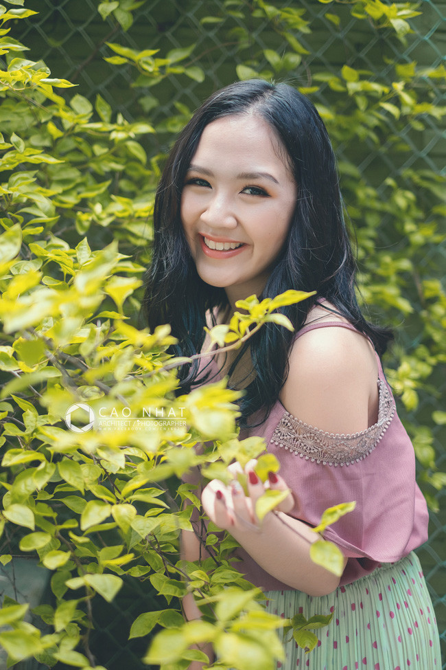 "Dù biết khi nhận lời tham gia các vai diễn nhạy cảm, mình sẽ được chú ý hơn nhưng bản thân Hà Anh thực sự không muốn đánh đổi như vậy. Mình đi chậm nhưng chắc và khẳng định bản thân qua sự trưởng thành từng vai diễn, chứ không phải là sự cởi, hở…”