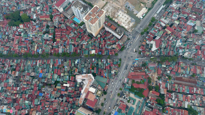 Ước tính, trung bình mỗi một mét dài tuyến đường có tổng chi phí đầu tư lên tới 3,5 tỷ đồng. Chi phí xây dựng con đường này sẽ phá vỡ kỷ lục 2 “con đường đắt nhất hành tinh” trước đó.