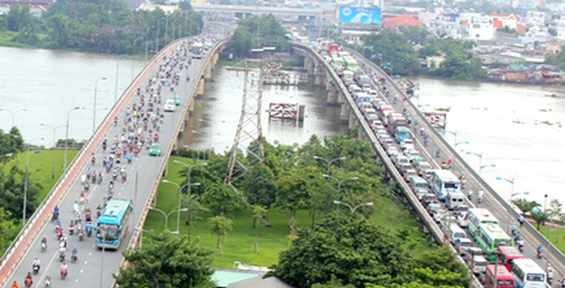Dự án cầu Bình Triệu 2 gồm 7 tiểu dự án với có tổng mức đầu tư 1.717 tỷ. Ảnh: Zing.