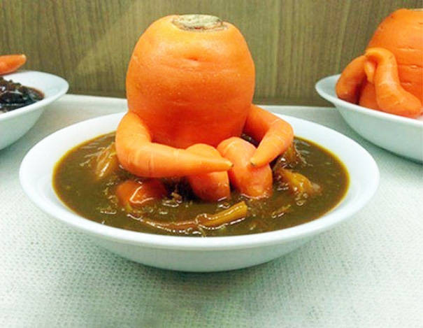 Người ta xuống phố có đôi. Tôi đây xuống phố đơn côi một mình...