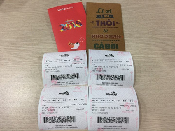 Có cơ quan còn mừng tuổi cả Vietlott cho nhau với hy vọng trúng tiền tỷ.