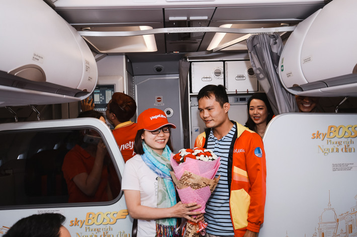 Có cả bạn yêu nhau nhiều năm nhưng giờ mới có dịp đưa bạn gái về ra mắt gia đình.