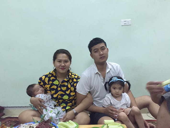 Liên hệ với người vợ được mệnh danh là "dễ thương nhất vịnh Bắc Bộ" này, cô cho biết mình tên là Nguyễn Thái Bình (25 tuổi, quê Bình Định), theo chồng là Vũ Thanh Tùng (27 tuổi) về định cư ở Hòa Bình. Cả hai yêu nhau 3 năm thì mới kết hôn, hiện có một con gái 4 tuổi và một bé mới sinh được 4 tháng tuổi.