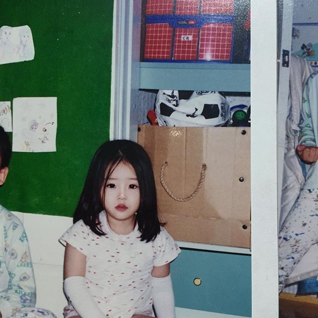 Từ bé Jeong Joo đã được thừa hưởng nét đẹp từ chính người mẹ của mình.