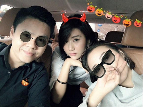 Dịp Halloween vừa qua, thiếu gia Phan Thành và hot girl Sa Lim từng khiến dư luận xôn xao khi xuất hiện trong những bức ảnh đi chơi cùng nhau, bên cạnh còn có cả hot girl Quỳnh Anh Shyn. Ảnh: FB Phan Thành.