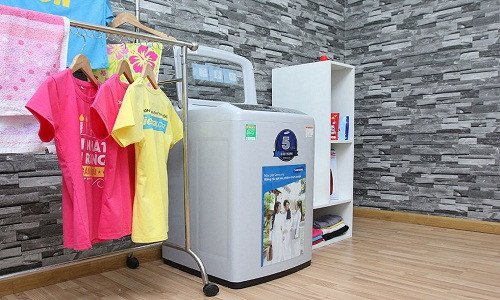 Máy giặt Samsung 7.2 kg WA72H4000SG/SV lồng đứng là sản phẩm máy giặt dưới 4 triệu đồng tốt của Samsung được người Việt tin dùng. Ảnh: Điện máy xanh.