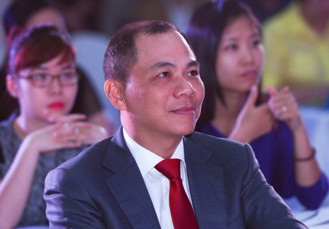 6. Phạm Thu Hương Bà Hương chính là vợ của ông Phạm Nhật Vượng, đồng thời là thành viên sáng lập Tập đoàn Technocom tại Ukraine. Là người gắn bó với tỷ phú Vượng từ thời còn là du học sinh cho tới thuở mới lập nghiệp tại Ukraine, nhưng đến nay không có bất kỳ hình ảnh nào của bà xuất hiện trên truyền thông.