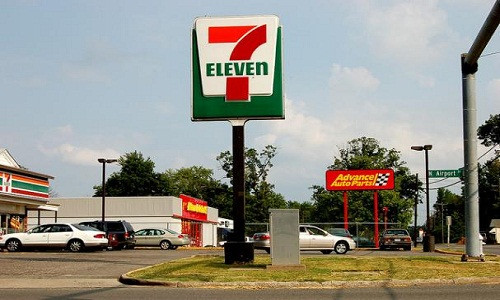 Năm 2009, doanh thu của 7-Eleven đạt 84.8 tỷ USD. Ảnh: Foodista.