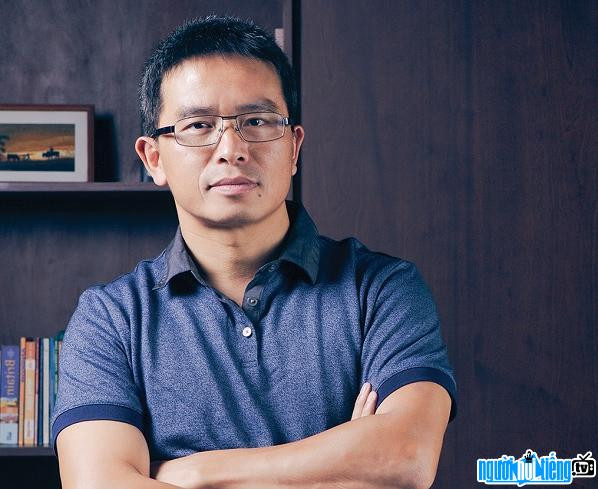 Theo thông tin trên Infone, Ông Kiên sau đó đã tuyên bố rót 3,2 triệu USD để mua thêm 2 chiếc thuỷ phi cơ hiện đại, nâng tổng số máy bay sở hữu lên 3 chiếc, nhằm khai phá mảng du lịch biển bằng hàng không. Tuy nhiên, sau hơn 2 năm hoạt động và khai thác dịch vụ thuỷ phi cơ, Hải Âu vẫn lỗ. Báo cáo hồi đầu năm 2016 cho biết, hãng này đang rơi vào tình trạng dư thừa công suất do một năm chỉ khai thác được khoảng 700 giờ bay cho 3 tàu thuỷ phi cơ đang có. Ảnh: nguoinoitieng.tv.
