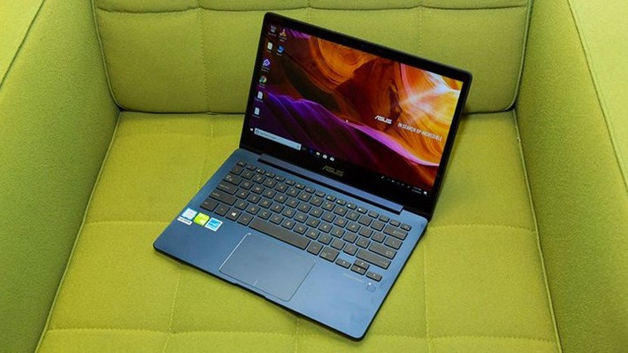 Asus ZenBook 13 (UX331UA) được đánh giá là mô hình đỉnh cao của dòng máy tính xách tay cao cấp mang thương hiệu này.